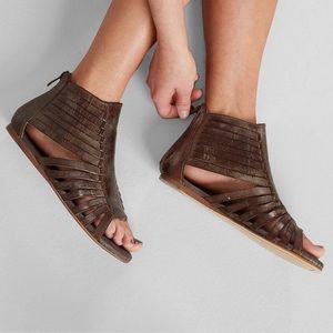 🆓 SHIPPING Roan Pearl By Bed Stu Gladiator Sandal